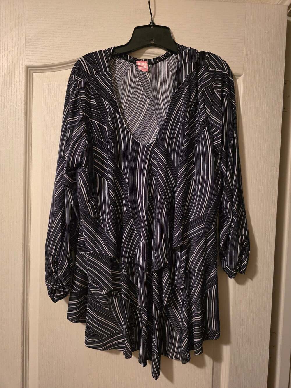 Flirty Pink Blouse Size 3X Black White Stripe Ruffled Layers Long Sleeve V-Neck
